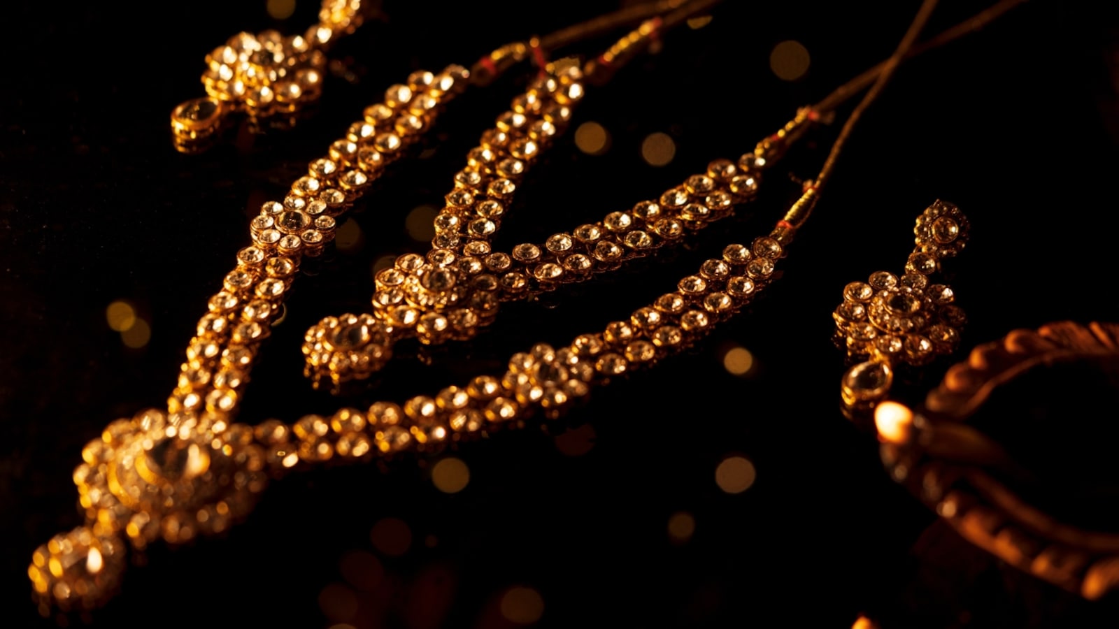 Why You Should Sell Your Old, Broken, or Tarnished Gold & Silver